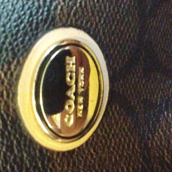 Coach leather monogram shoulder bag - Picture 3 of 12